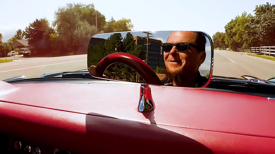 “我今天感觉好多了,”戴夫·金迪格(Dave Kindig)在他1957年的克尔维特(Corvette)上说.png “我今天感觉好多了,”戴夫·金迪格(Dave Kindig)在他1957年的克尔维特(Corvette)上说.png